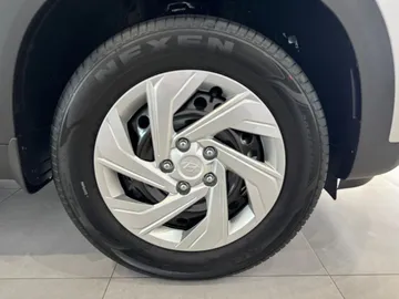 Купить Solaris HC Серебряный 1.6 4WD MT (121 л.с.) от 2775574 ₽. в Краснодаре