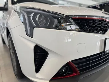 Купить Solaris KRS Белый 1.6 AT (123 л.с.) от 2425000 ₽. в Краснодаре